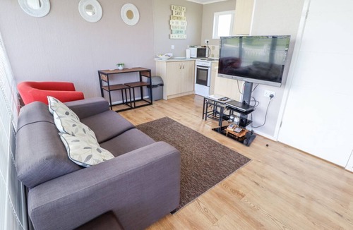 Chapel Saint Leonards Cabin | 68 Cherry Park in Lincolnshire