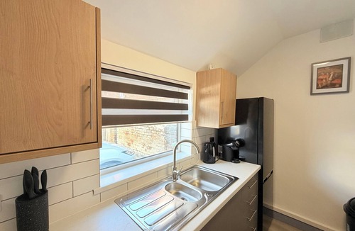 Cleethorpes Cottage | 7 Spacious 1Bed House Sleeps 3 Secure Parking WiFi