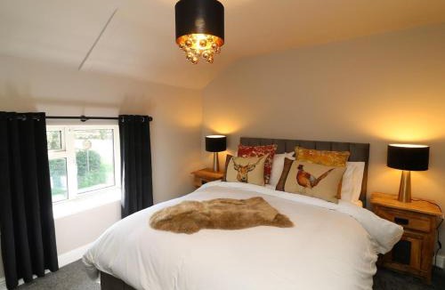 Castle Bytham House | 7 The Row, by House of Pause