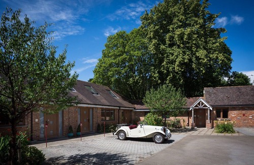 Didcot Apartment | 7b Ashbrook Mews Summ