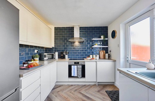 Hipperholme Villa | 7mins→Halifax/Brighouse | Pets OK | Parking 2 cars