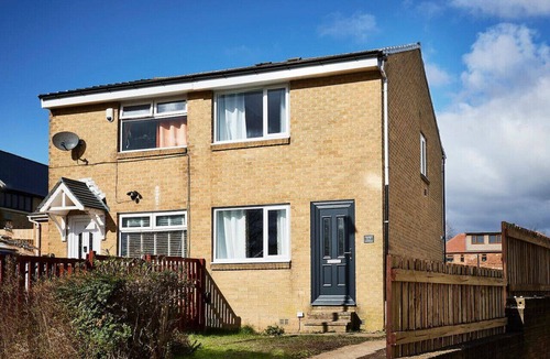 Hipperholme Villa | 7mins→Halifax/Brighouse | Pets OK | Parking 2 cars