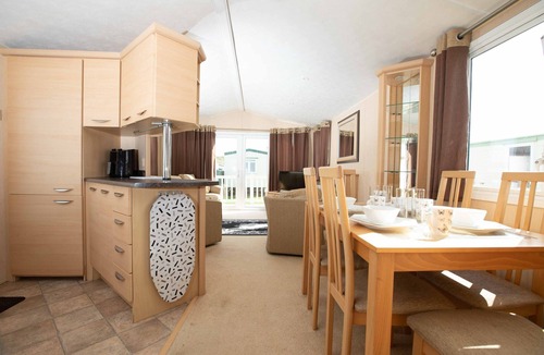 Chapel Saint Leonards House | 8 Berth-Caravan-Private Bathroom