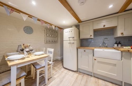 Docking Cottage | A delightful mid-terrace Victorian cottage only a short drive from the coast!
