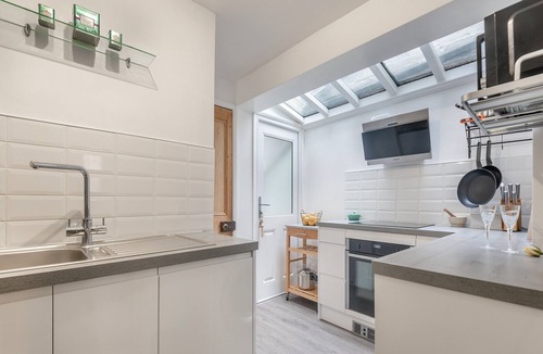 Windsor City Centre Cottage | A perfect base for a romantic break or family adventure.