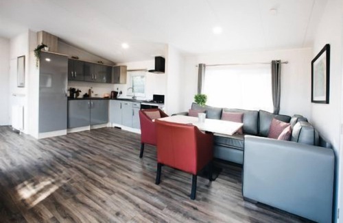 Barmston Cottage | A superior lodge 2 that sleeps 6 guests in 2 bedrooms