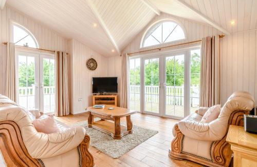 Willington House | Acacia Lodge