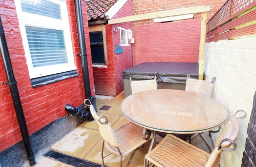 Sutton-on-Sea Cottage | Alford Road