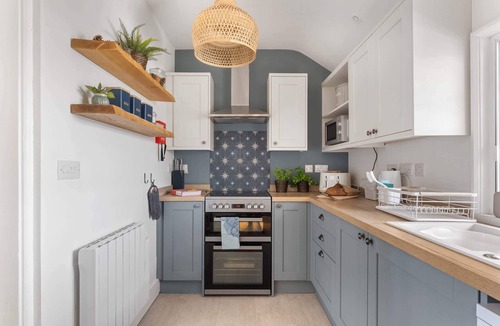 Forthampton House | Alms House East, Grade II Listed, Garden & Patio