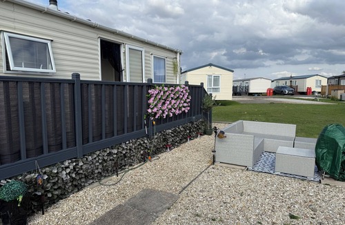 Crowle House | Andrea’s 7 Lakes Retreat static rental 7 Lakes Country Park Crowle Lincolnshire