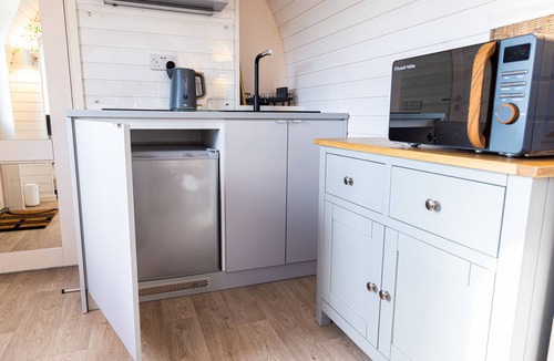 Arnold Cottage | Andrus - Mayflower Meadow