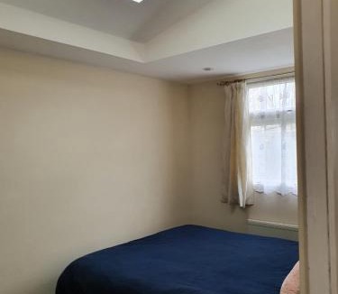 Mablethorpe and Sutton Ski Chalet | Animal friendly Sea 2 mins away