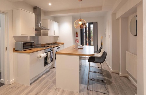 Preston Apartment | Apt 2 - City Haven Preston - Large duplex space