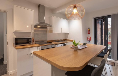 Preston Apartment | Apt 2 - City Haven Preston - Large duplex space