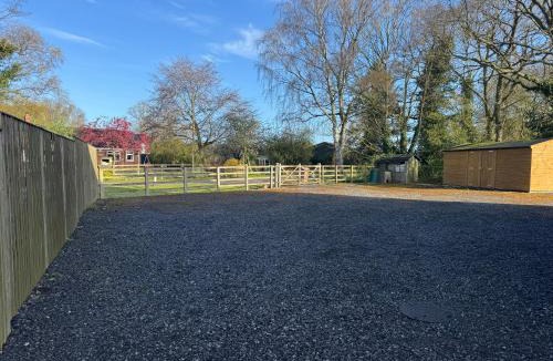 Storwood House | Arglam Lane Farm - 4 bedroom Tranquil Countryside Retreat sleeps 7