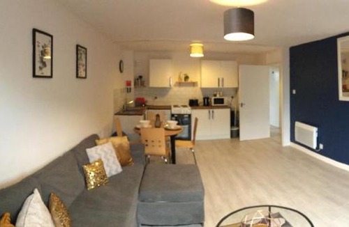 Corby Apartment | Ashdown Apartment Entire Modern Two Bedroom Apartment for 6 people in Corby