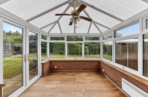 Two Mile Ash House | Astlethorpe House Detached 5BR Driveway Parking Office Spacious Garden Yoko Property