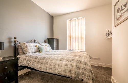 Hull Apartment | Avenues one bed Free Parking Contractor ready near Uni