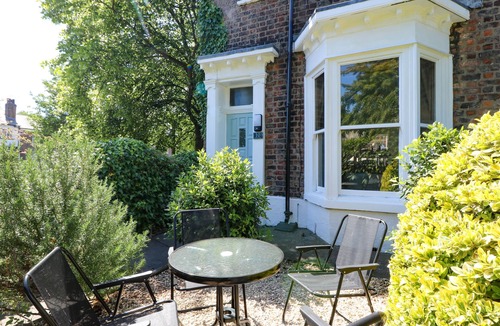 York Cottage | BAGGERGATE HOUSE, family friendly, luxury holiday cottage in York