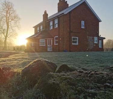 Horncastle Apartment | Bainvalley Cottages peaceful South Cottage