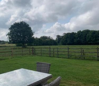 Horncastle Apartment | Bainvalley Cottages peaceful South Cottage