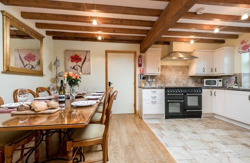 Beverley Cottage | Barn House, Broadgate Farm Cottages - sl 8 in 4 bedrooms