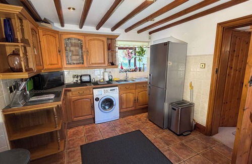 Cauldon Low House | Barn-Sleeps 4-Parking-Near Alton Towers/Peak Dist