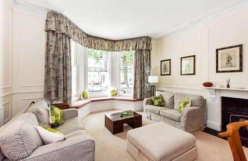 Brompton & Hans Town Apartment | Beaufort Gardens | Pro-Managed
