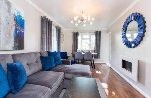 York Apartment | Beautiful 1-Bed Apartment in York near Gym