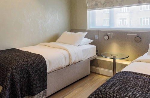 South Kensington Apartment | Beautiful 2 Bed/2 Bath Flat in South Kensington