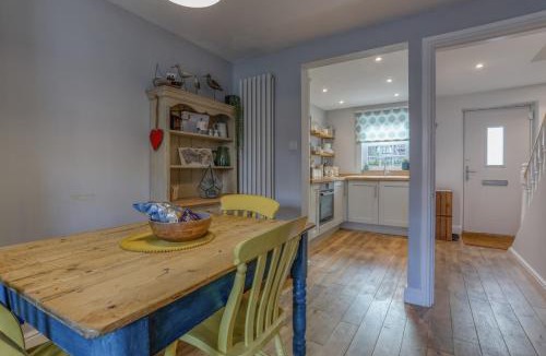 Snettisham House | Beautiful Carrstone Cottage in peaceful village, Crabpot Cottages, Hunstanton