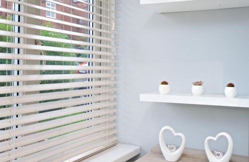 Manchester House | Beautiful Cozy Home With Free Parking