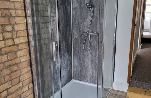 Oadby House | Beautiful house suitable for up to 7 people close to Stadium, hospitals & UNI