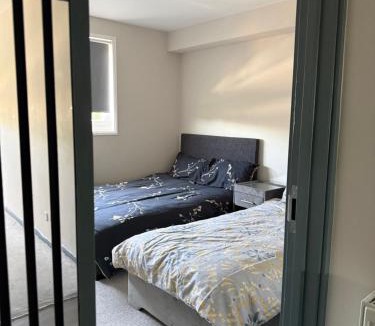 Headington Apartment | Beautiful Spacious Flat