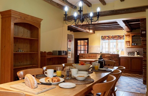 Dalbury Lees House | Beautiful villa for 10 guests with WIFI and TV