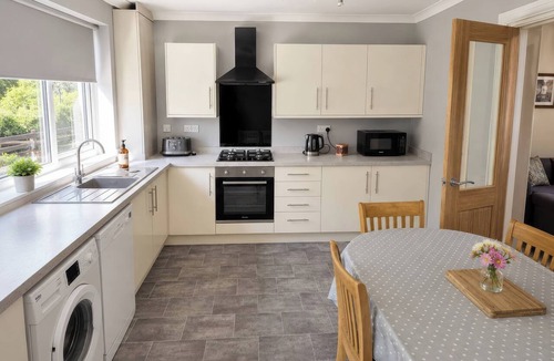 Wadsworth Cottage | BECKSIDE COTTAGE, family friendly, with a garden in Hebden Bridge