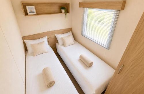 Great Houghton House | Billing Aquadrome Holiday Park 2-bed Caravan