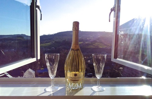 Matlock Apartment | Birds Nest, Romantic getaway with stunning views