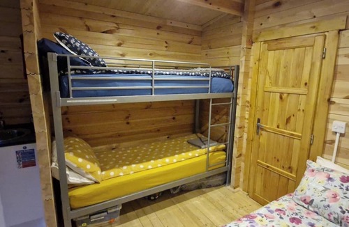 Mablethorpe Cabin | Birdsong lodge Dog Friendly Nr Sutton on Sea