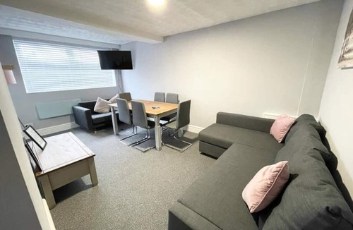 Blackpool Apartment | Bloomfield Apartment 4 (Rear of Building)