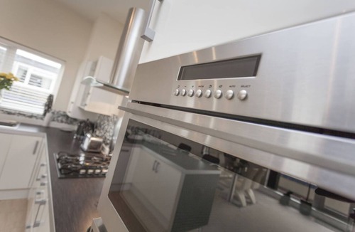 Southbourne Apartment | BLUE WATERS by BOURNECOAST -Penthouse Flat with Balcony -Partial Sea Views -9641