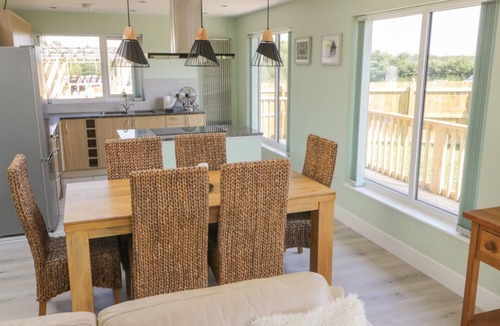 Arnold Cabin | Bluebell Wood, Brandesburton