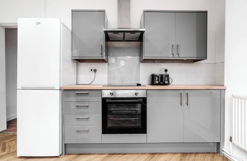 Farnworth House | Bolton Home Near Hospital & Town with Parking, Sleeps 5