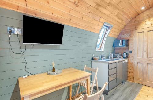 Sleaford House | Boxing Hare - Uk39915