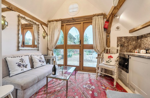Turville House | Bramble Bank 'cartshed'-1 Bed Cottage-sleeps 2