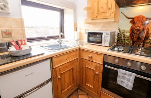 Bakewell Cottage | BRENDAN, pet friendly, with a garden in Bakewell