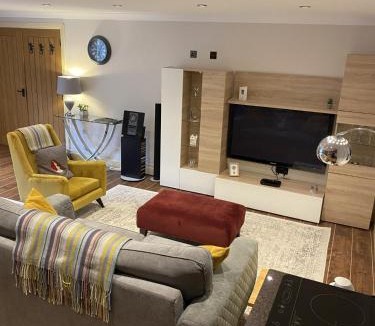 South Luffenham Apartment | Bridge House Apartment. Luxury and cosy self contained apartment.