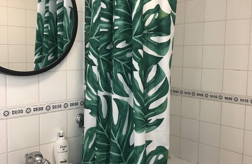 Earl's Court Apartment | Bright Double Room Penthouse with Free Wifi