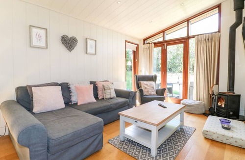 Barnsdale Cabin | BROOKE, dogs welcome, WiFi, Exton