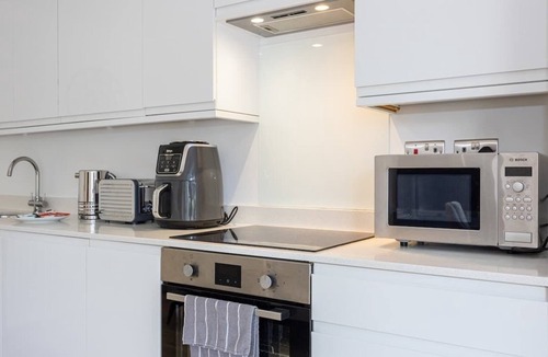 Cheadle Apartment | Brooklyn Mews | Airport & City Links